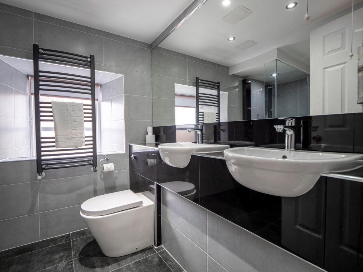 Blackbull Hotel Tarbolton Esterno foto