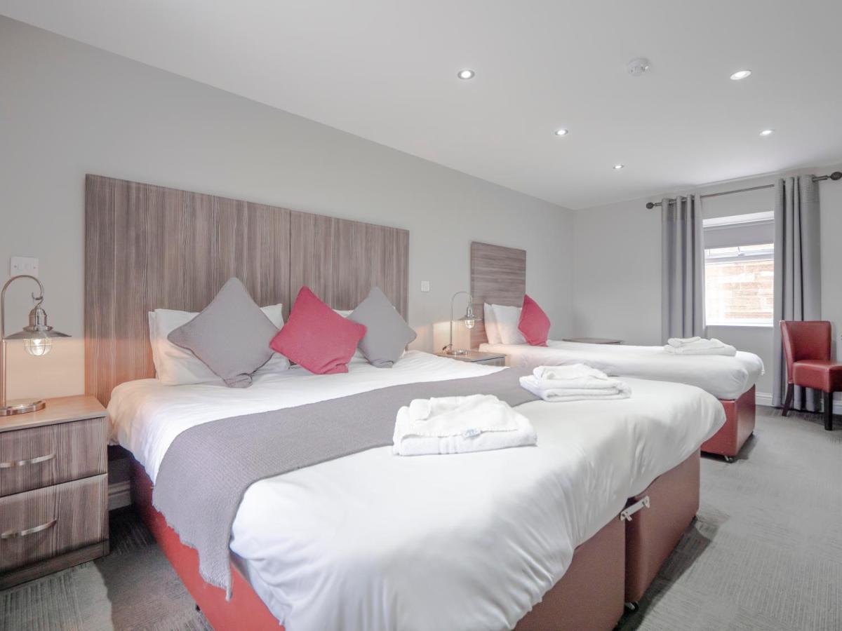 Blackbull Hotel Tarbolton Esterno foto