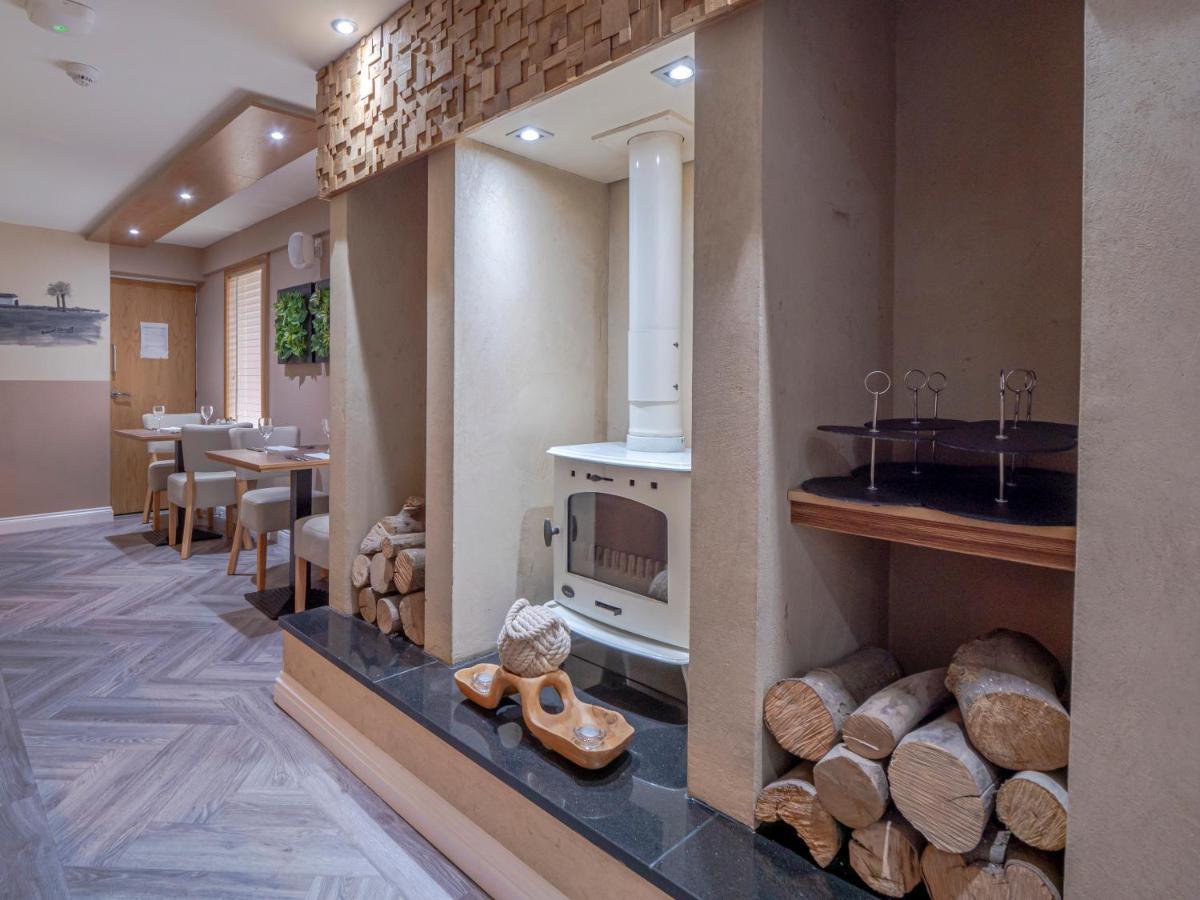 Blackbull Hotel Tarbolton Esterno foto