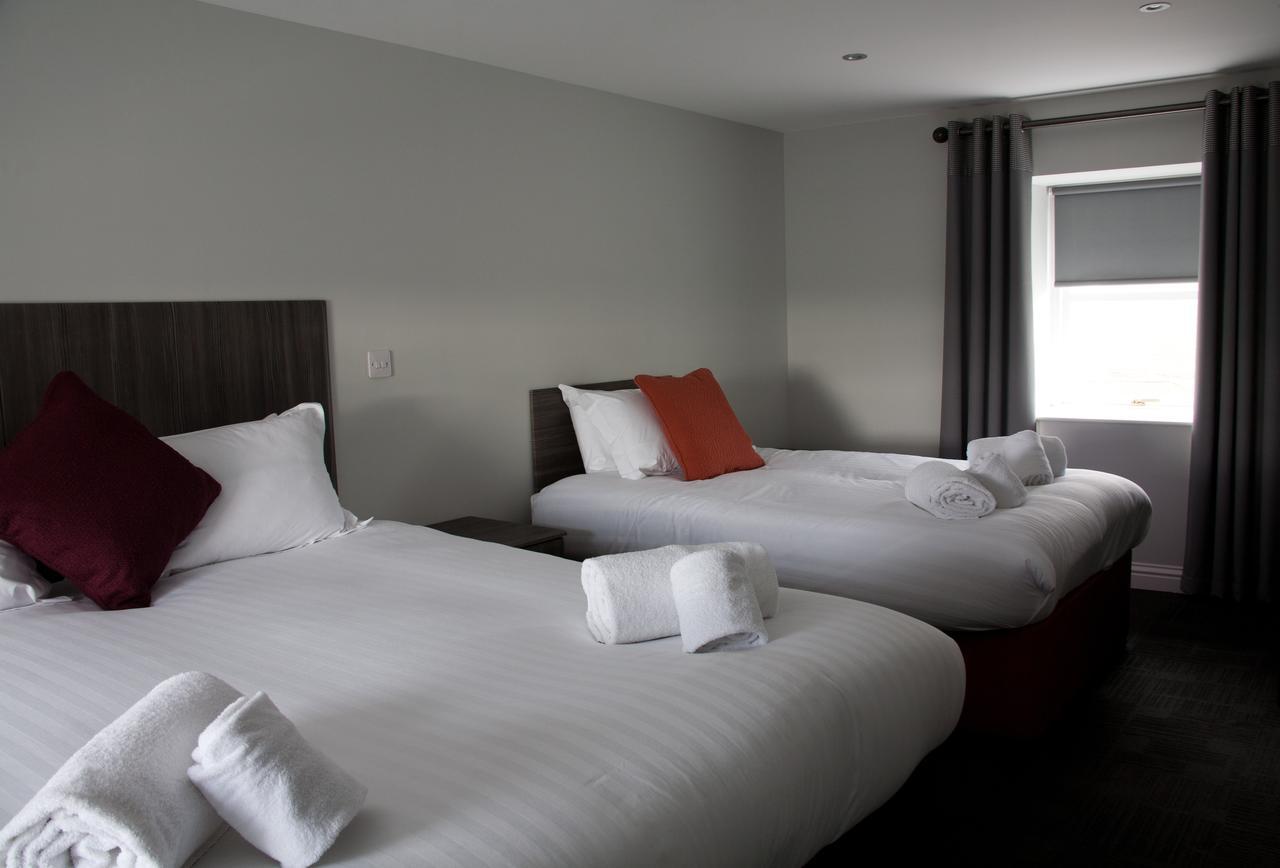 Blackbull Hotel Tarbolton Esterno foto