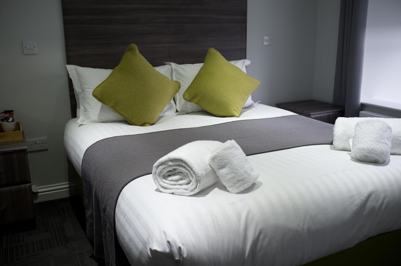 Blackbull Hotel Tarbolton Esterno foto